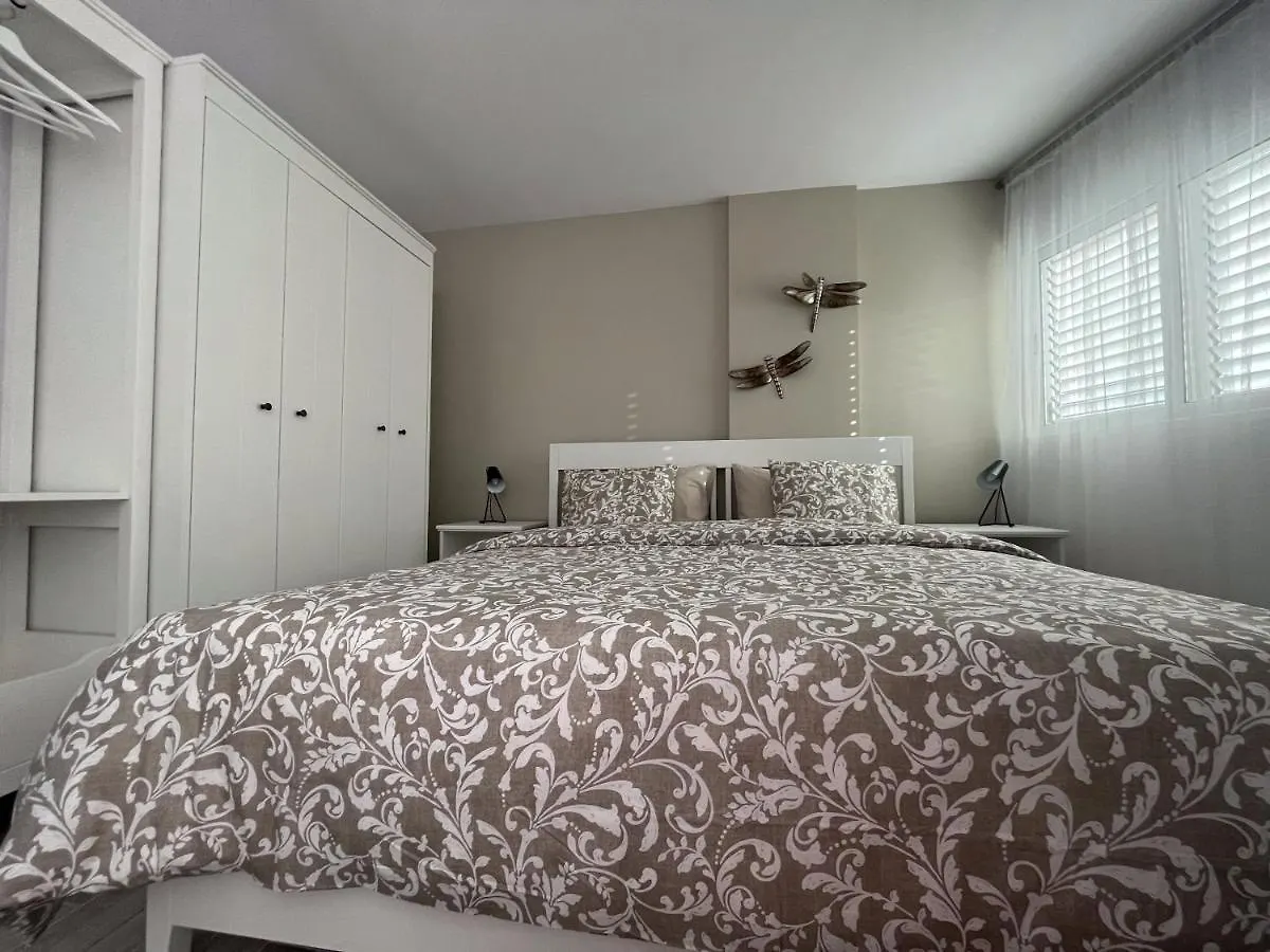 Apart Hotel Ponderosa Tenerife Playa de las Americas  Apartment Playa de las Americas (Tenerife)